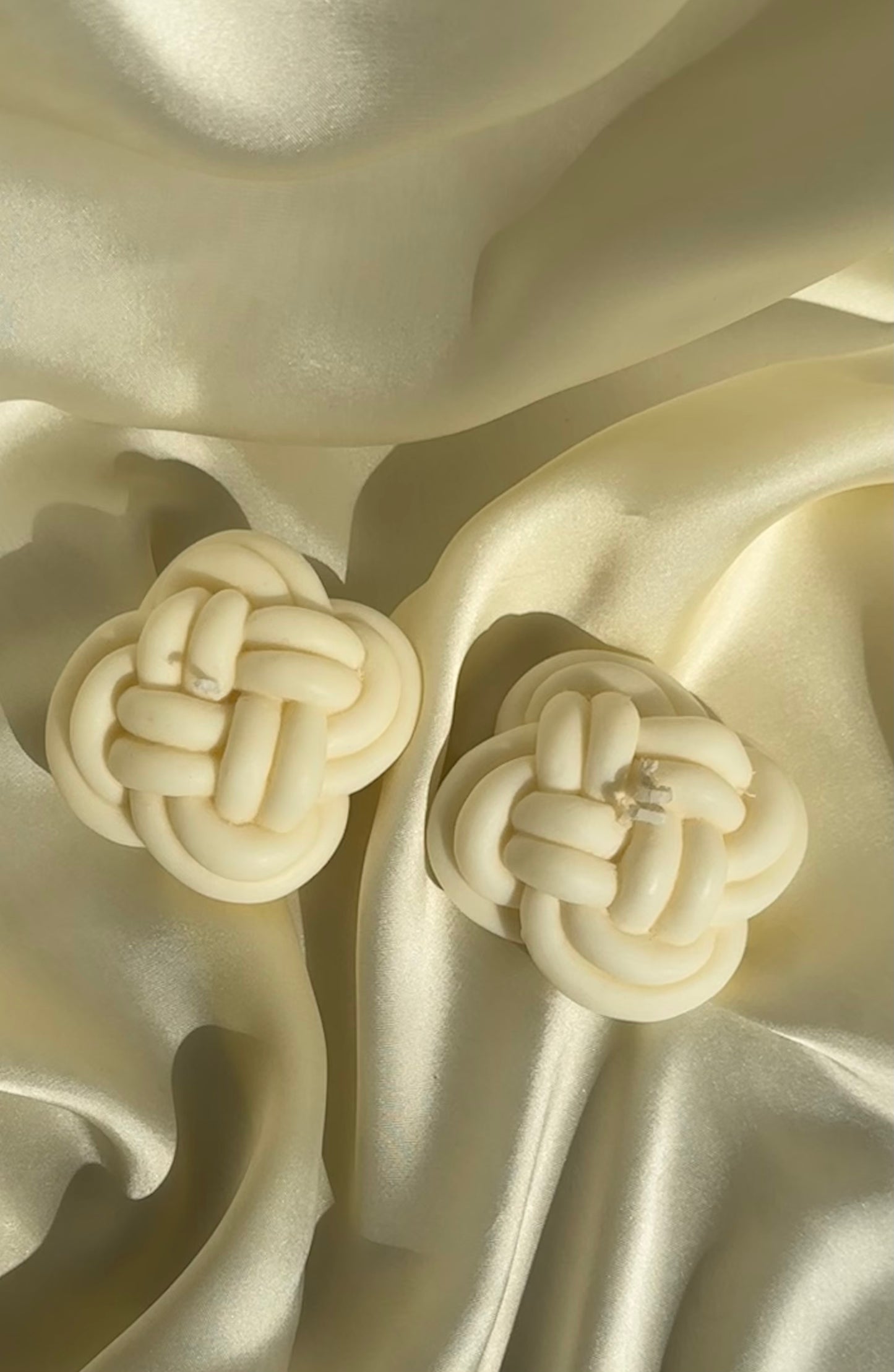 Knot Candle
