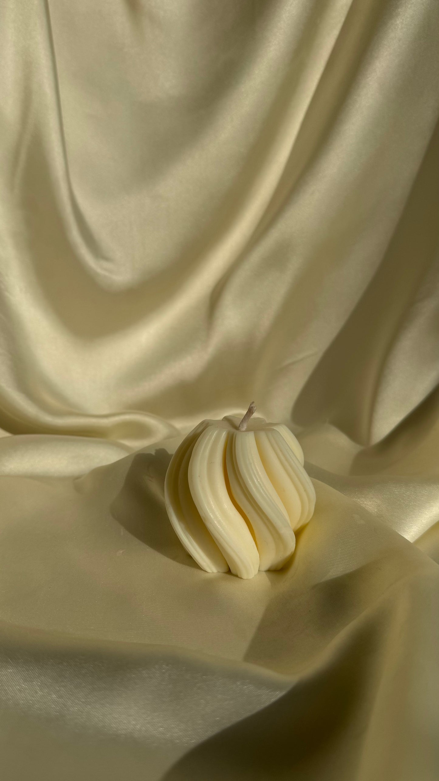 Swirl Candle