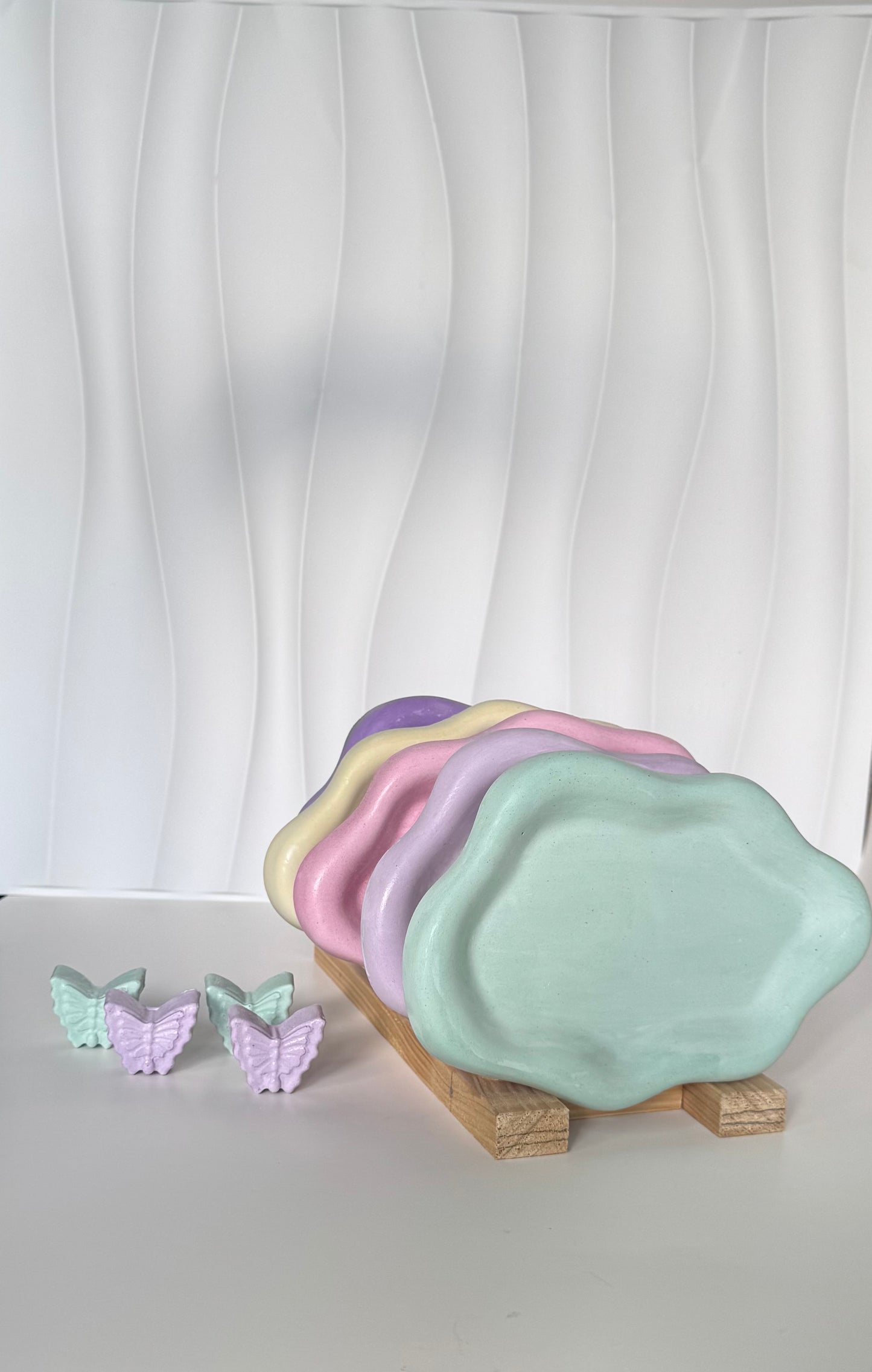 Abstract Tray